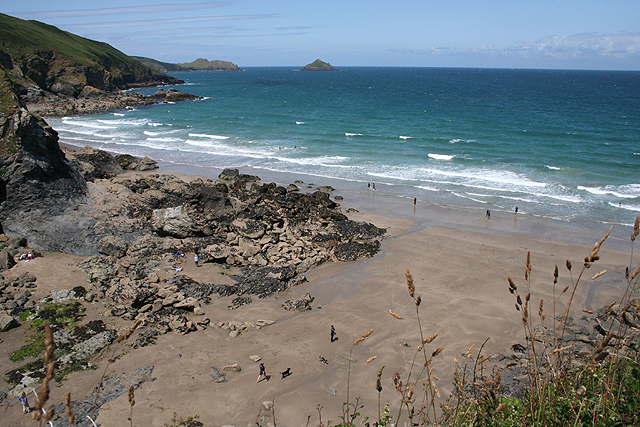 St Minver Highlands: above Lundy Beach © Martin Bodman cc-by-sa/2.0 ...