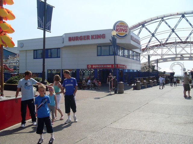 Burger King Blackpool Pleasure Beach © Stephen Sweeney Geograph Britain And Ireland 0225