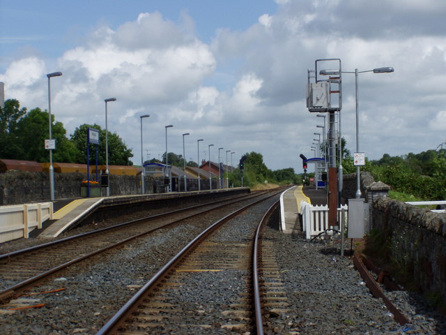 Railway Street, Poyntzpass © HENRY CLARK cc-by-sa/2.0 :: Geograph ...