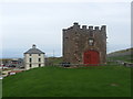 Gunsgreen Doocot with Gunsgreen House in the background