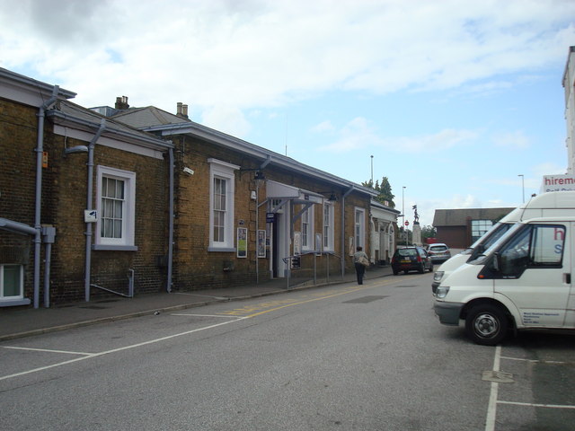 Maidstone West Railway Station © Stacey Harris :: Geograph Britain and ...