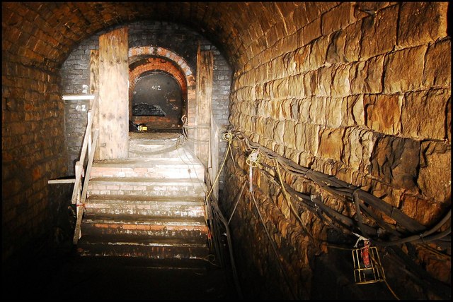 Standedge tunnel connecting passage © philld :: Geograph Britain and ...