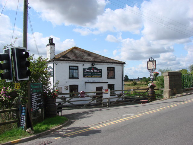 The Cider Centre, Brandy Wharf © Bill Henderson cc-by-sa/2.0 ...