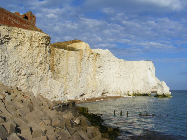 Cliffs at Splash Point Seaford © PAUL FARMER cc-by-sa/2.0 :: Geograph ...