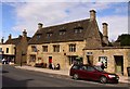 Shop and public toilets in Burford