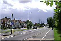 SP3163 : Tachbrook Road, Whitnash by Robin Stott