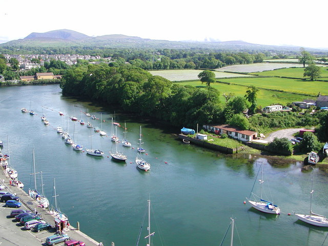 Caernarfon river scene
