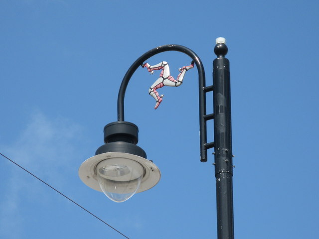 Lamppost showing the three legs