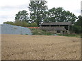 Disused Farm barn of Little Chambers Green