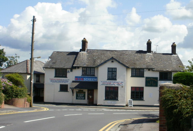 Three Horseshoes, Malpas, Newport © Jaggery :: Geograph Britain and Ireland