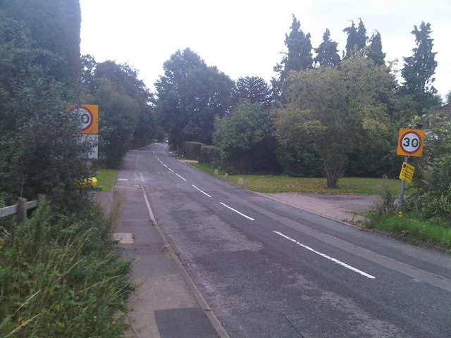 Chevening Road Chipstead Kent © Stacey Harris Cc By Sa20