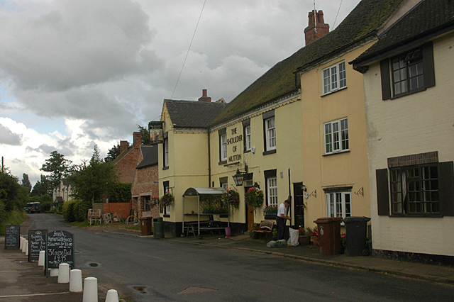 The Shoulder of Mutton © Row17 cc-by-sa/2.0 :: Geograph Britain and Ireland