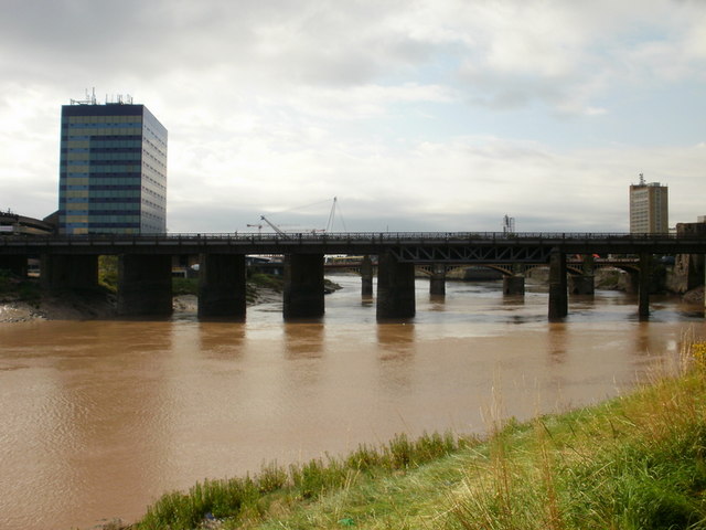 Newport .  River Usk railway bridge