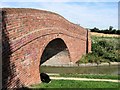 Aylesbury Arm: A new brick facing on Bridge No 13