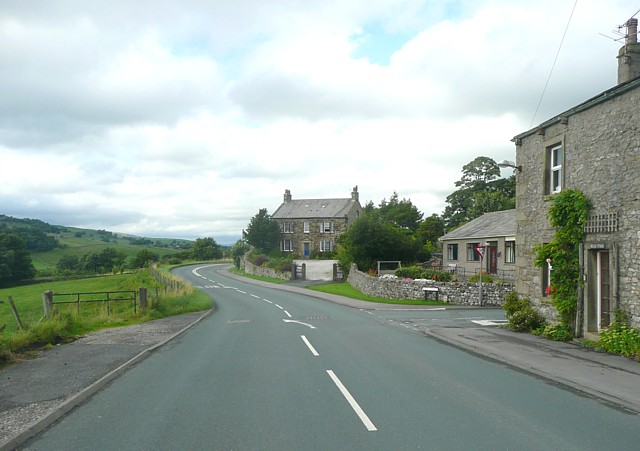 The B6479, Langcliffe © Humphrey Bolton cc-by-sa/2.0 :: Geograph ...