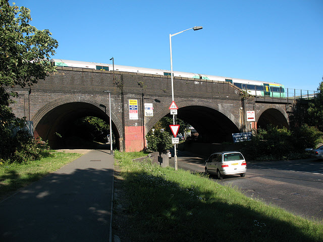Brighton Line railway bridge over Surrey Canal Road