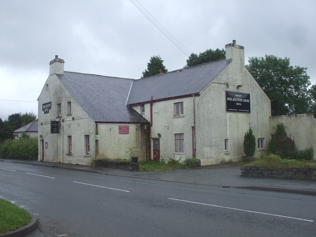 The Dolaucothi Arms © John Lord :: Geograph Britain and Ireland