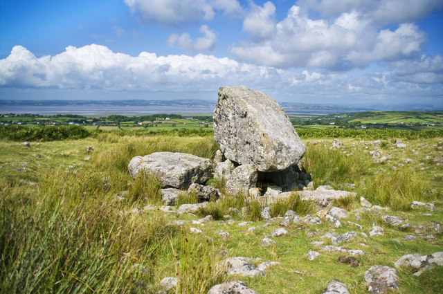 Authur's Stone Burial Chamber Cefn Bryn