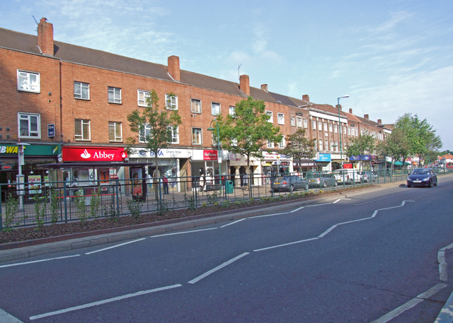 Tolworth Broadway © Dennis Turner cc-by-sa/2.0 :: Geograph Britain and ...