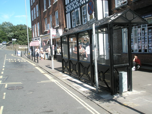 Bus shelter in Load Street