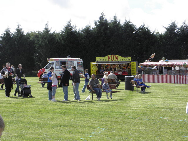 Pollock Park Lurgan © HENRY CLARK cc-by-sa/2.0 :: Geograph Ireland