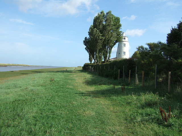 East Bank lighthouse near Sutton Bridge © Richard Humphrey cc-by-sa/2.0 ...