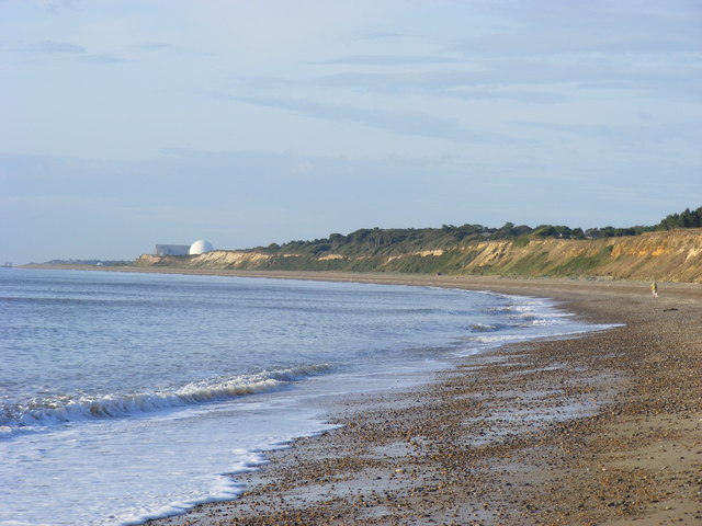 Dunwich Beach, Looking South © Stuart Shepherd cc-by-sa/2.0 :: Geograph ...