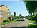 2009 : Local bus on Devizes Road, Poulshot