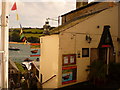 Salcombe: Ferry Inn and steps to the ferry