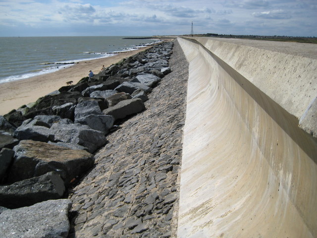 Holland-on-Sea: Sea defence wall at Sandy Point