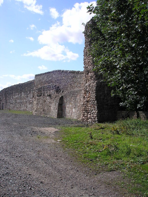 Berwick Castle Walls from the Railway... © Iain Lees :: Geograph ...