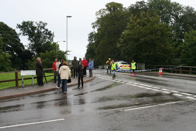 Road closed  - flood alert!