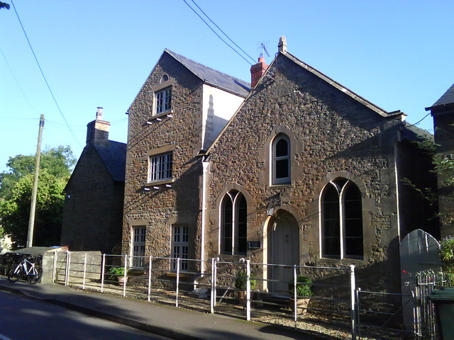 Ornate buildings, Bletchington Road, Kirtlington