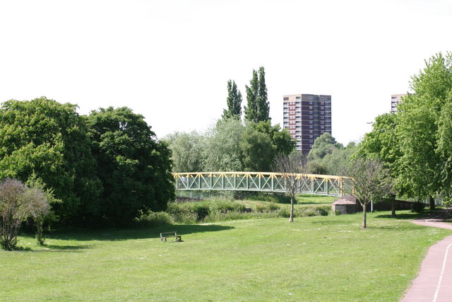 Footbridge  spanning the River Tame (1)