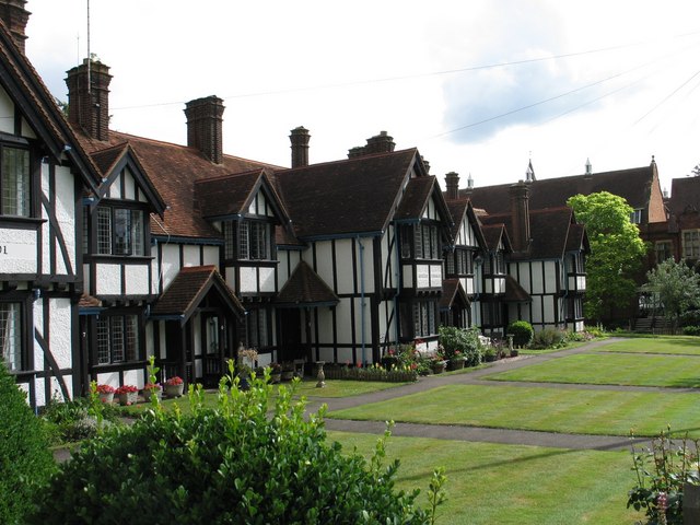 Louisa Cottages, Tring © Gerald Massey :: Geograph Britain and Ireland