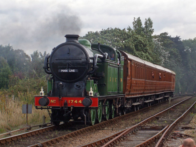 Authentic 1920s Suburban train © Ashley Dace :: Geograph Britain and ...