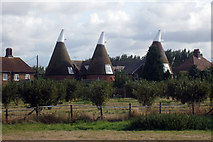 TR0461 : Oast House on Head Hill Road, Goodnestone, Kent by Oast House Archive