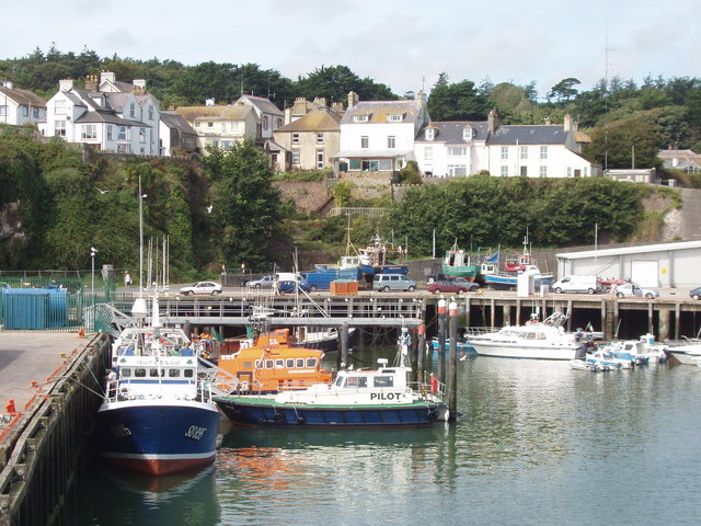 harbour with pilot boat at dunmore east © david hawgood