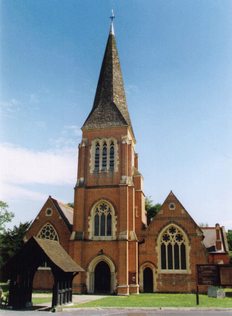 Holy Trinity, Hawley © Michael FORD cc-by-sa/2.0 :: Geograph Britain ...