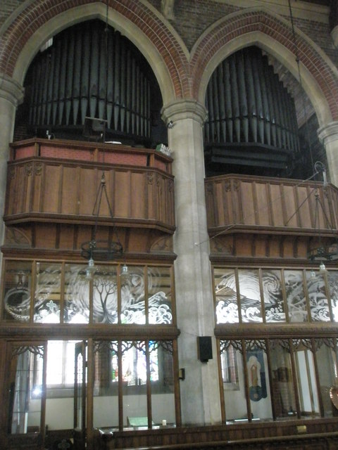 The organ at St James, Milton
