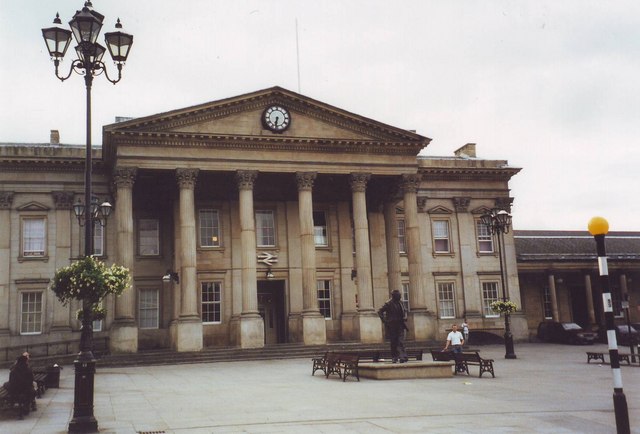 Huddersfield Railway Station