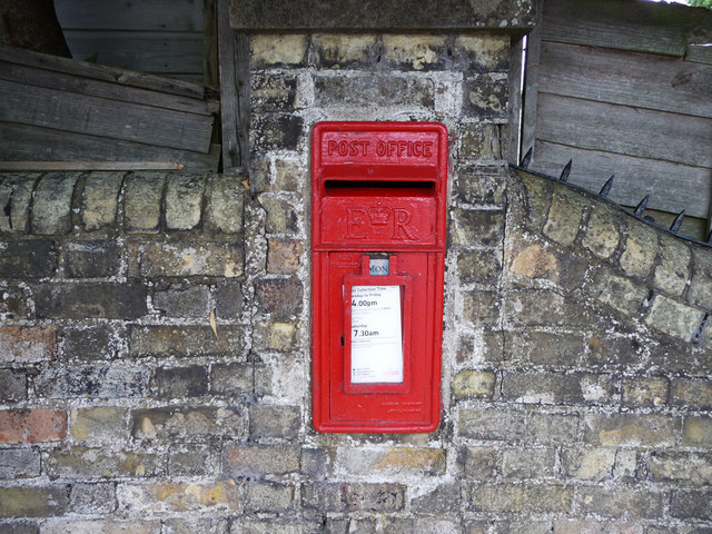 Queen Elizabeth II Wall Postbox, Station Road, Odsey, Cambs