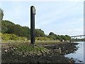 NS4573 : Marker post on the shore by Lairich Rig