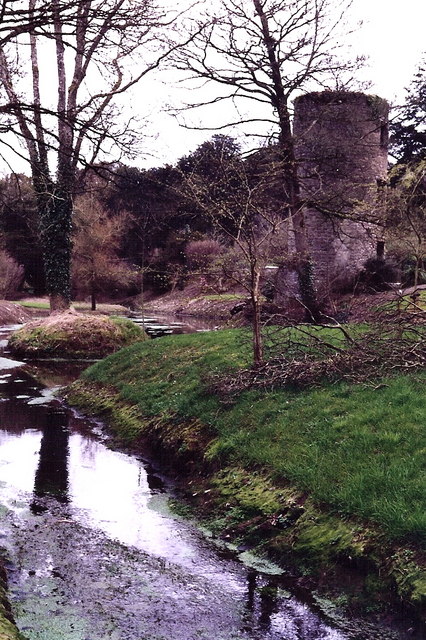 Blarney Castle Grounds - Stream that flows by castle