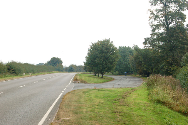Layby and farm entrance on A425 road
