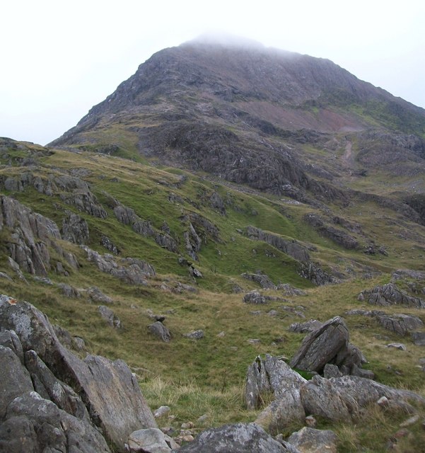 The south-eastern slopes of Grib-Goch from the Pyg Track