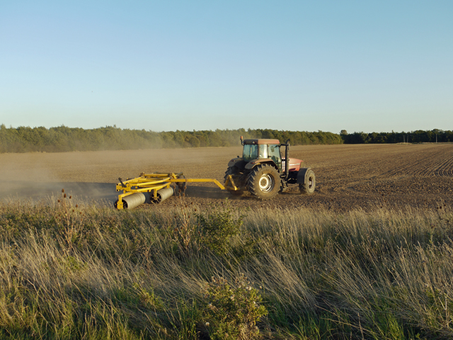 Cambridge Rolling near New Holland © David Wright :: Geograph Britain ...