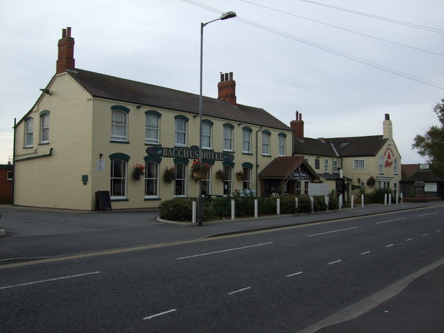 bacchus-hotel-at-sutton-on-sea-richard-hoare-cc-by-sa-2-0-geograph