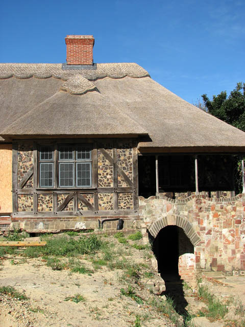 Rivercourt - Arts and Crafts Cottage