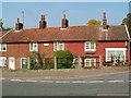 Row of cottages, Chelmondiston